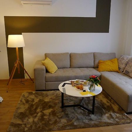 Zola Apartamento Zagreb Exterior foto